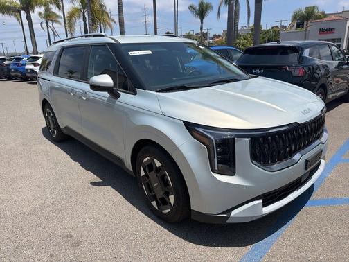 Ivory 2026 Kia Carnival EX