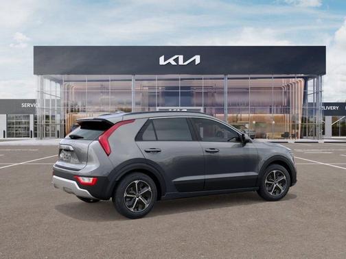 2025 Kia Niro LX