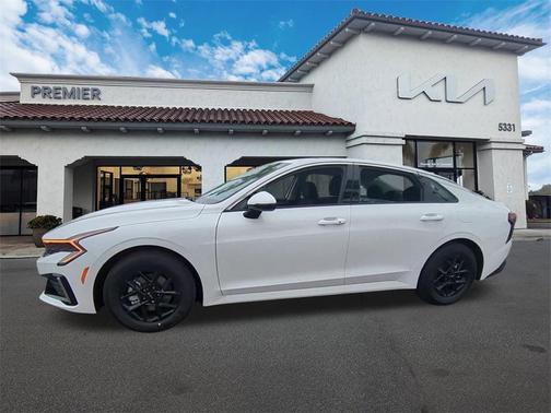 2025 Kia K5 LXS