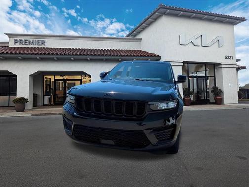 2023 Jeep Grand Cherokee Altitude