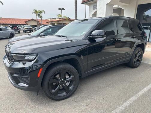 2023 Jeep Grand Cherokee Altitude