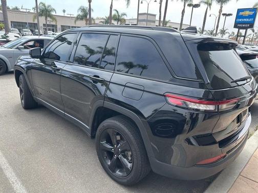 2023 Jeep Grand Cherokee Altitude