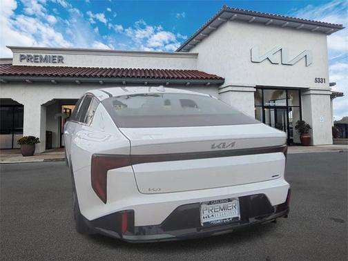 2025 Kia K4 GT-Line