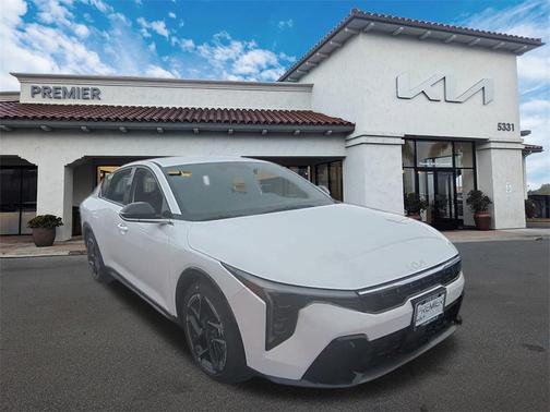 2025 Kia K4 GT-Line