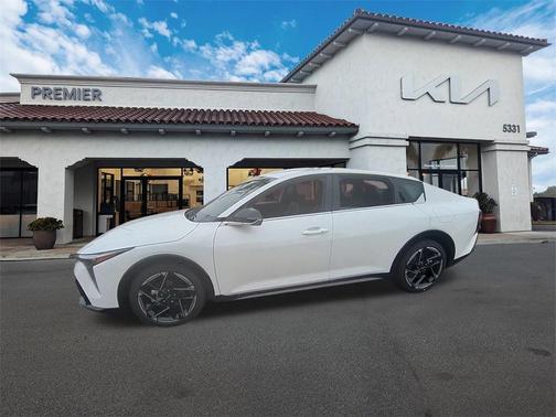 2025 Kia K4 GT-Line