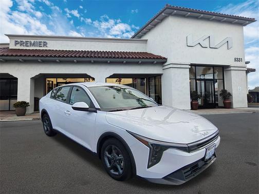 2025 Kia K4 LXS