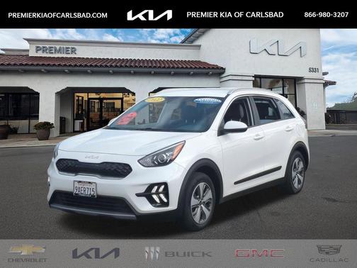 Snow White Pearl 2022 Kia Niro LX