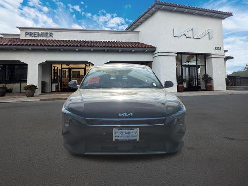 Aurora Black Pearl 2025 Kia K4 EX