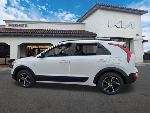2025 Kia Niro LX