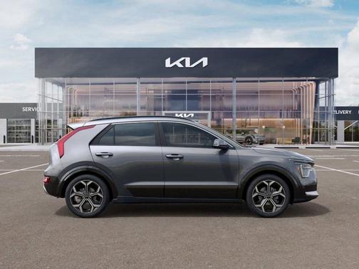 2025 Kia Niro Plug-In Hybrid SX Touring