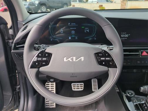 2025 Kia Niro EX Touring