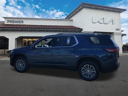 2022 Chevrolet Traverse LT Cloth