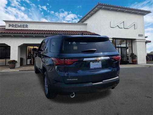 2022 Chevrolet Traverse LT Cloth