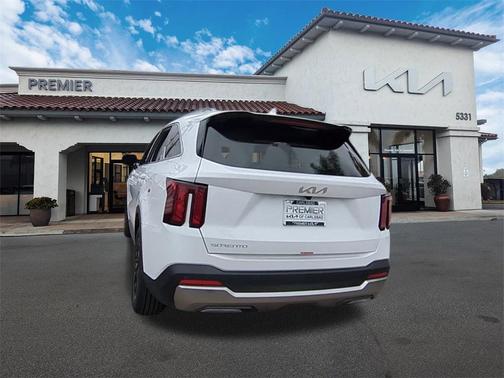2025 Kia Sorento S