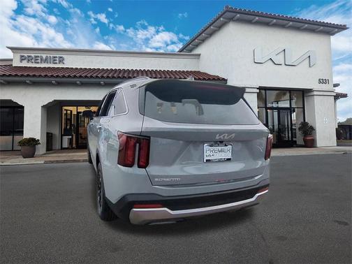2025 Kia Sorento S