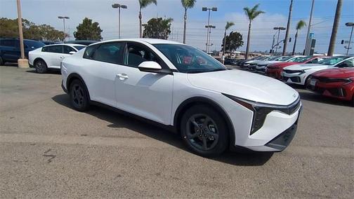 2025 Kia K4 LXS