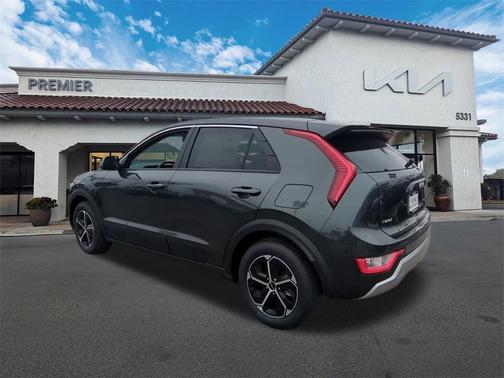 2025 Kia Niro LX