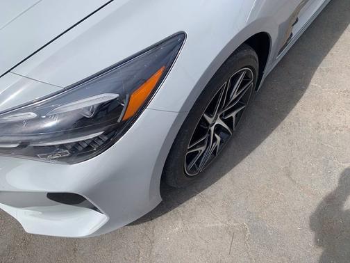 Snow White Pearl 2023 Kia Stinger GT-Line