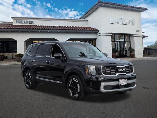 Ebony Black 2023 Kia Telluride S