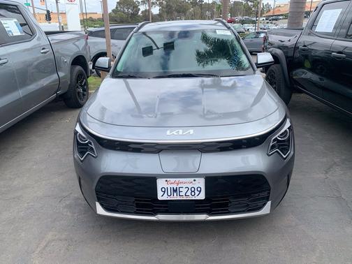 Steel Gray 2024 Kia Niro EV Wind