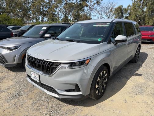 2024 Kia Carnival EX