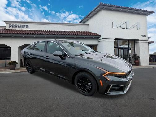 2025 Kia K5 LXS