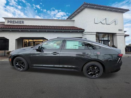 2025 Kia K5 LXS