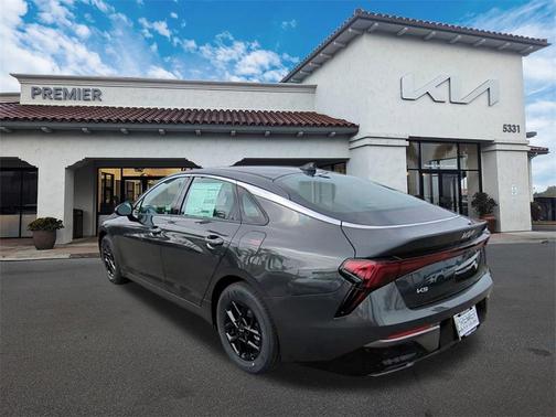 2025 Kia K5 LXS