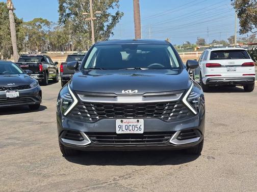 Gray 2024 Kia Sportage LX