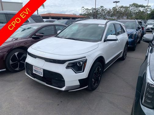 Snow White Pearl 2024 Kia Niro EV Wind
