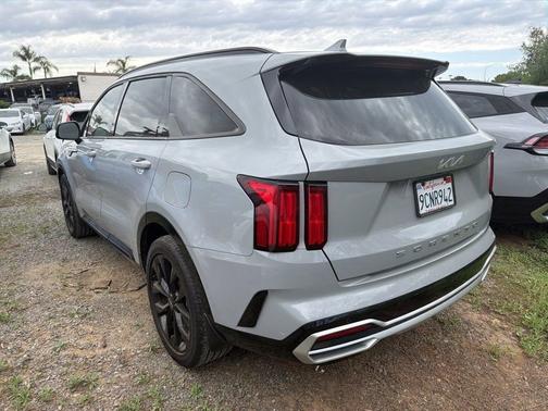 2022 Kia Sorento SX
