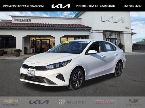Snow White Pearl 2023 Kia Forte LXS