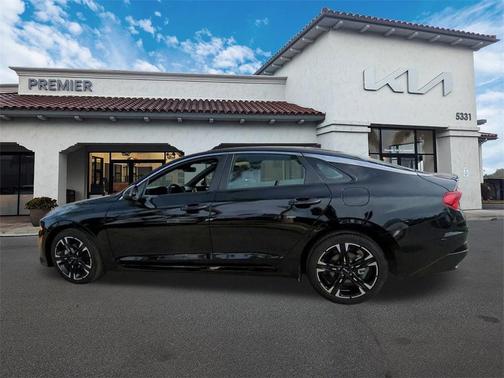 2024 Kia K5 GT-Line