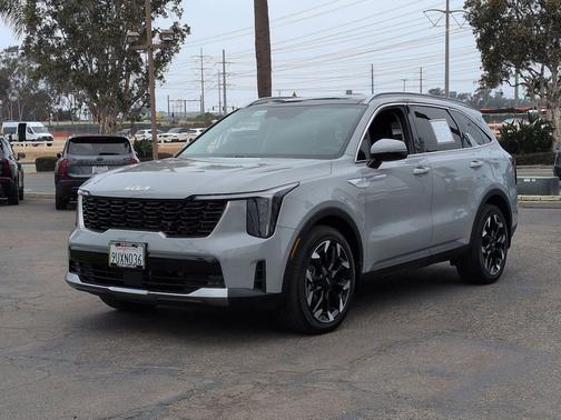 Gray 2025 Kia Sorento EX