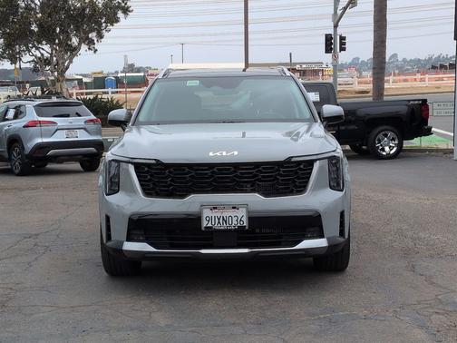 Gray 2025 Kia Sorento EX