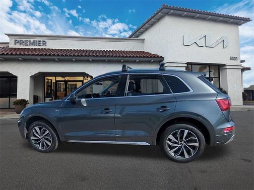 2022 Audi Q5 45 S line quattro Premium