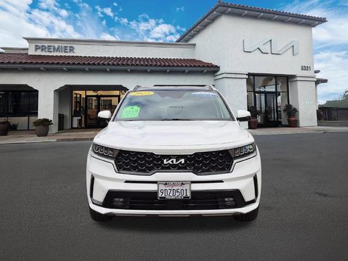 Snow White Pearl 2023 Kia Sorento Hybrid EX