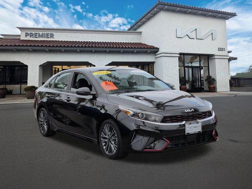 Aurora Black 2024 Kia Forte GT-Line