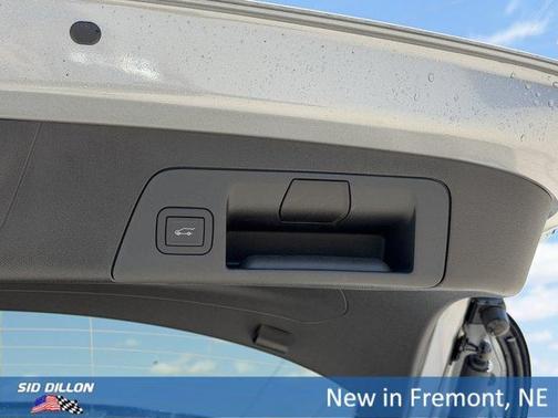 Moonstone Gray Metallic 2026 Buick Envision Avenir