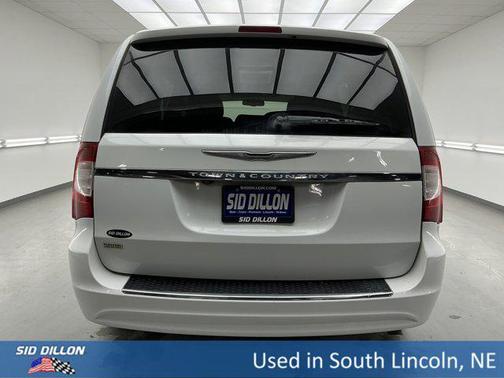 2015 Chrysler Town & Country Touring