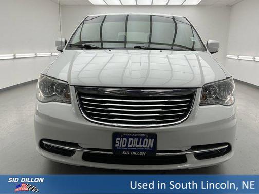 2015 Chrysler Town & Country Touring
