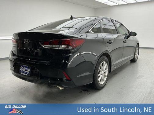 2018 Hyundai SONATA SE