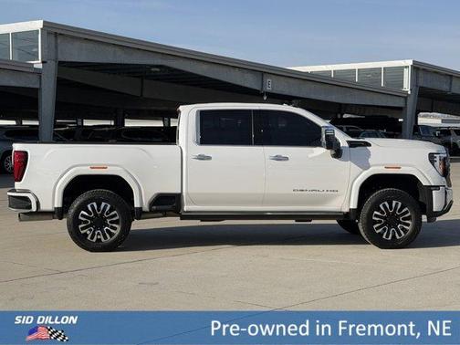 White Frost Tri-Coat 2025 GMC Sierra 2500 Denali Ultimate