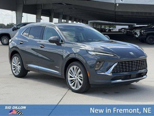 Quartz Blue Metallic 2026 Buick Envision Avenir