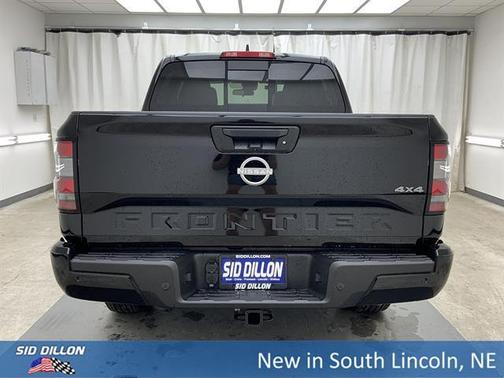 Super Black 2027 Nissan Frontier SV