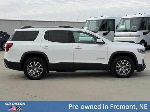 Summit White 2023 GMC Acadia SLT