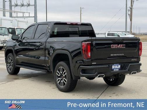 Onyx Black 2024 GMC Sierra 1500 AT4