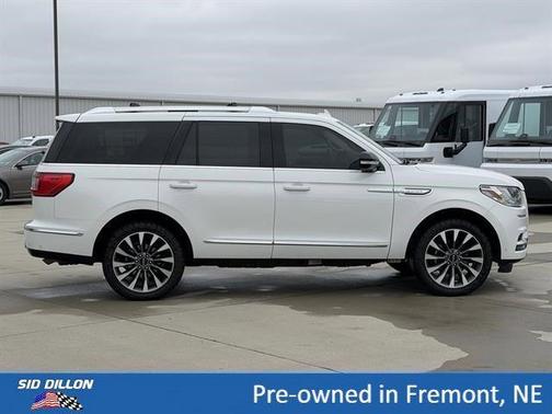 White 2021 Lincoln Navigator Reserve