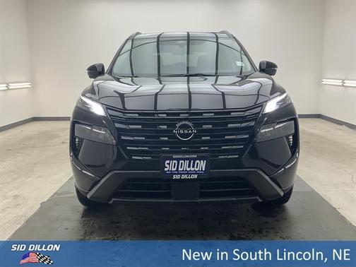Super Black 2027 Nissan Rogue