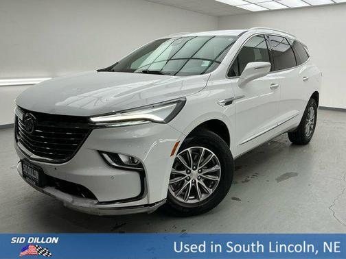 2022 Buick Enclave AWD Essence